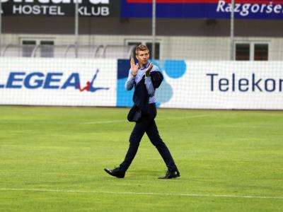 Trenerju Simonu Rožmanu je po zmagi vidno odleglo. (Foto: NK Celje)