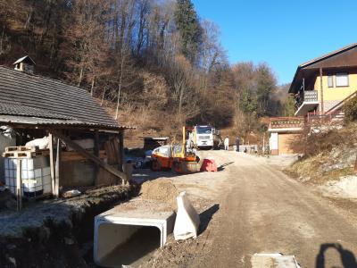 Gradnja prve kolesarske steze v občini Kozje proti Železnem je v polnem teku. (Foto: občina Kozje)
