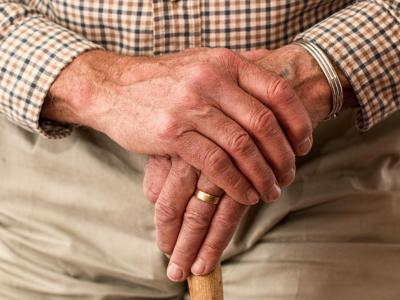 Kako je poskrbljeno za zdravniško oskrbo v domovih za starejše v naših krajih? (Foto: Pixabay)
