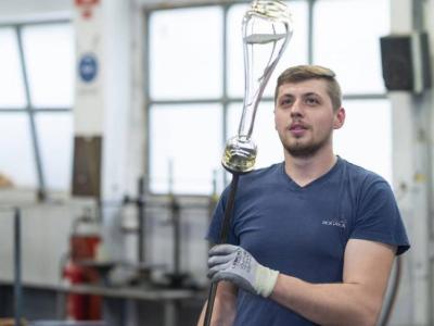 Steklarna Rogaška ponovno Išče nove sodelavce, in sicer na delovnem mestu: CNC PROGRAMER.