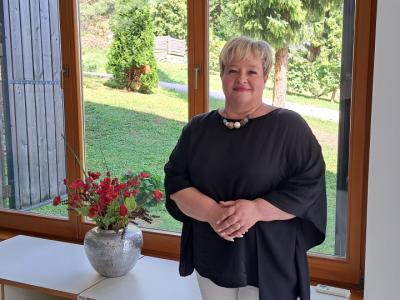 Gordana Drimel bo v prihodnjih petih letih nadaljevala vodenje šmarskega doma. (Foto: Radio Štajerski val)alcev.  (Foto: Radio Štajerski val)