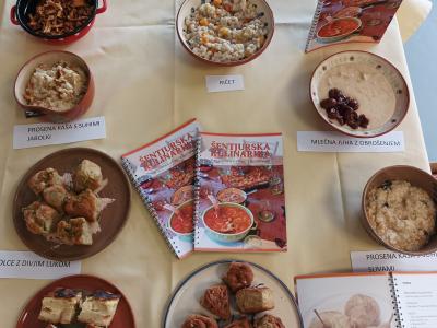 Recepte za preproste jedi najdete tudi v knjige o Šentjurski kulinariki. (Foto: Tanja Gobec)