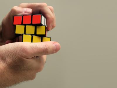 Svetovni rekord v hitrostnem sestavljanju Rubikove kocke je trenutno na Kitajskem. (Foto: Pixabay)