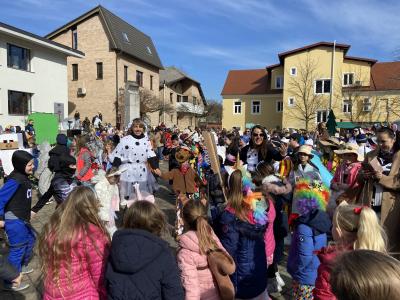 Otroci in šolarji so danes rajali na šmarski ploščadi. (Foto: Štajerski val)