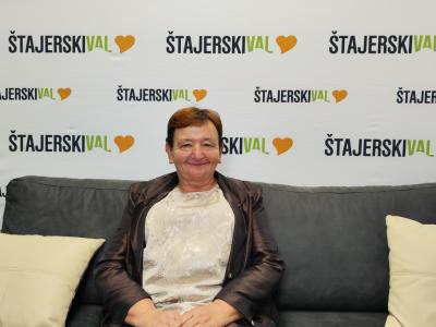 Lovro in Davor sta to jutro gostila upokojeno patronažno medicinsko sestro Zlatko Polajžer, ki je tudi adrenalinska navdušenka. Preizkusila je vse jeklenice oziroma zip-line v Sloveniji.