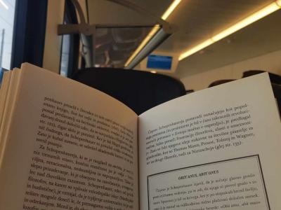 Knjige lahko na vlakih ujamete še mesec dni (Foto: Štajerski val)