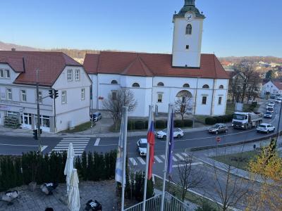 Križišče na zelo obremenjeni cesti, bo postalo varnejše. (Foto: Občina Šmarje pri Jelšah)