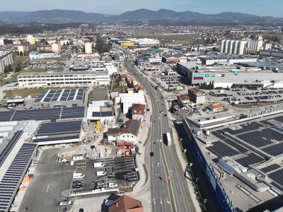 Gre za eno najbolj prometno obremenjenih mestnih vpadnic, ki povezuje avtocestni priključek Celje center z mestnim središčem in širšo okolico. (Foto: MOC)