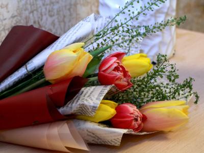 Cvetje pogosto spremlja praznovanje 8. marca (Foto: Pixabay)