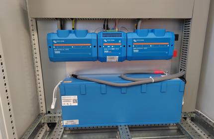 UPS Cabinet – with Victron Energy NG System