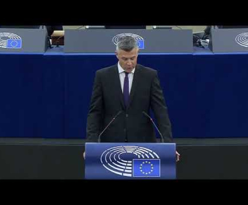 Evropski poslanec Matjaž Nemec (S&D/SD) na zasedanju EP o stanju na javni RTV Slovenija