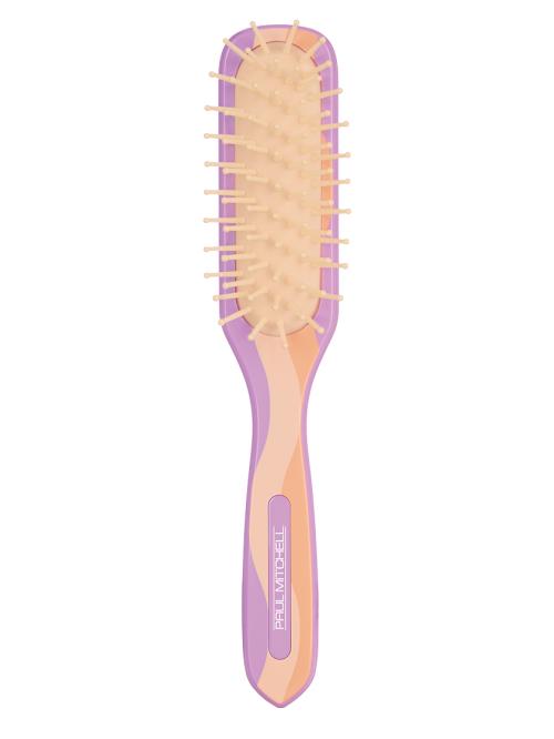 Pena za volumen las z lahkim utrjevanjem