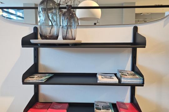 Poličnik SHELFY -20%