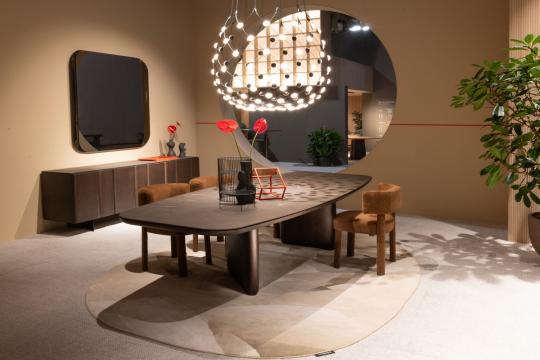 Stol RIVERSTONE