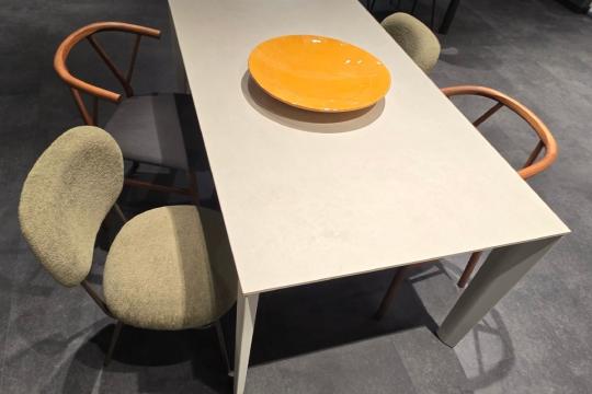 Stol BAND + stolice PAD i VALERI -30%