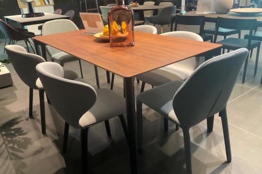 STOL DECAPO+4 STOLICE MULA WOOD -40%