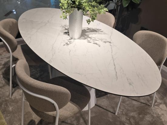 Stol ELLISSE + stolice COZY -50%