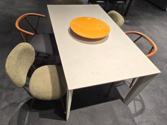 Stol BAND + stolice PAD i VALERI -30%