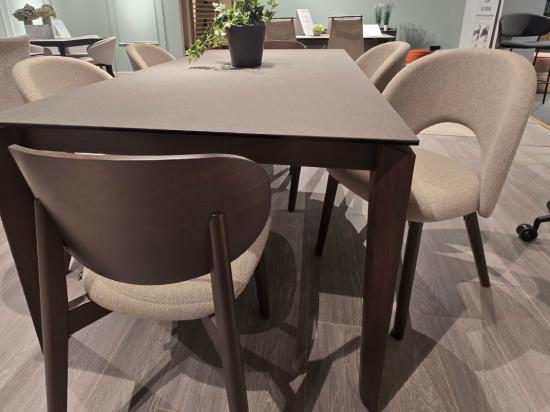 Stol BAND + stolice TUKA i EIDE -30%