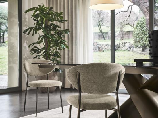 Stolac MANTA - Calligaris