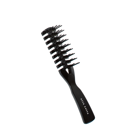 Krtača z odprtinami za sušenje in razčesavanje las