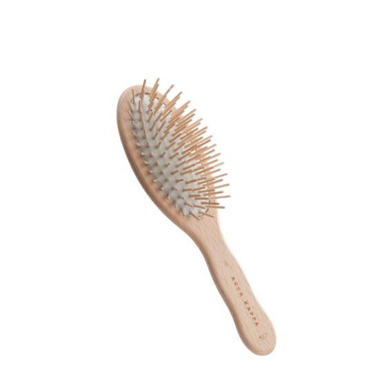 Ovalna krtača iz bukovega lesa