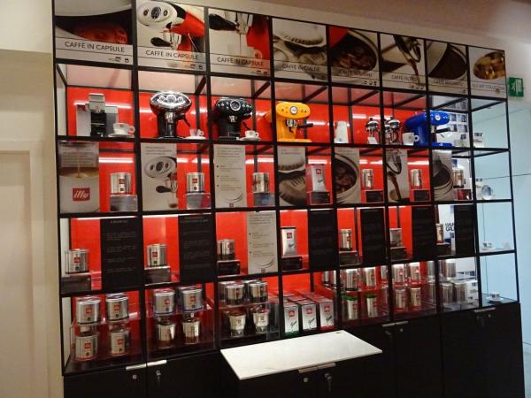 Ogled illycaffe v Trstu - slika 6