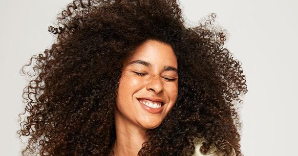 KAKO: uporaba metode co-wash + metoda loc za kodre 