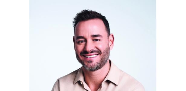 Jason Rundle Yate Jason Yates - Revija Frizer
