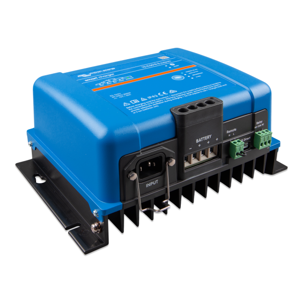Victron Energy Polnilec Smart IP43 Charger 36/15(1) 120-240V 