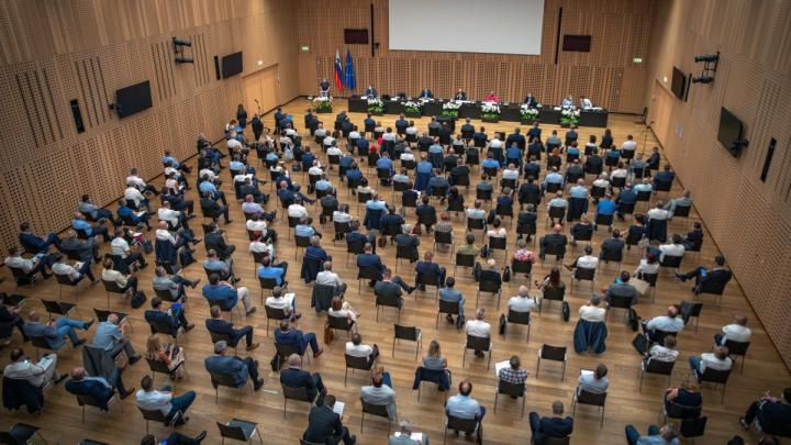 Posvet z občinami. (Foto: Služba Vlade Republike Slovenije za razvoj in evropsko kohezijsko politiko).