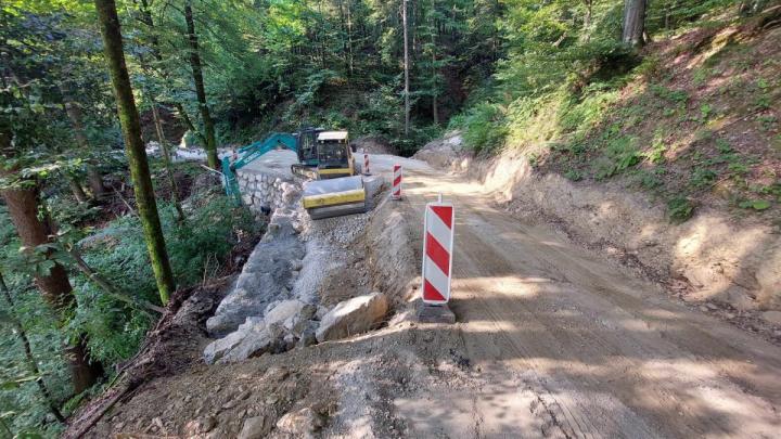 Sanacija usada na cesti v Malenski vrh. Foto: arhiv občine