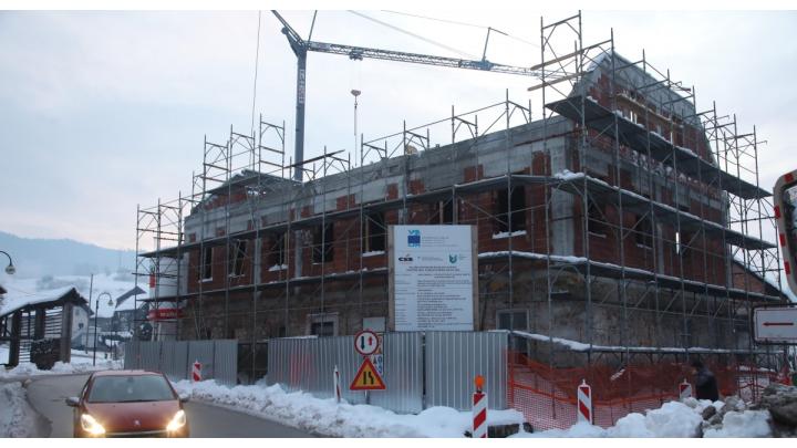 Hiša generacij dobiva obliko. Foto: Gorazd Kavčič