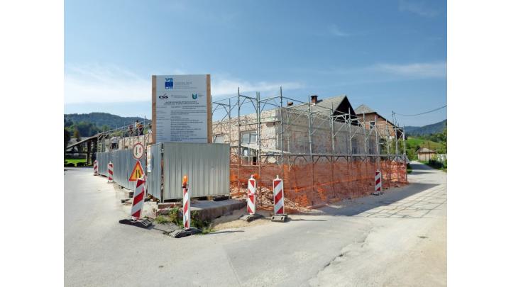 Počasi nastaja Hiša generacij. Foto: Jure Ferlan