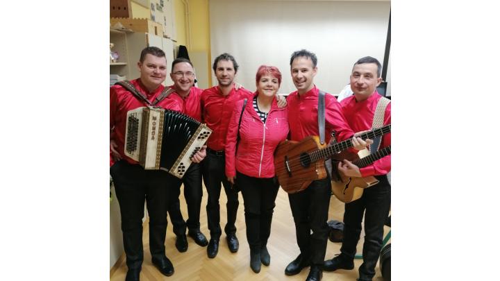 Ansambel Spev s Cito Galič Foto: Media butik