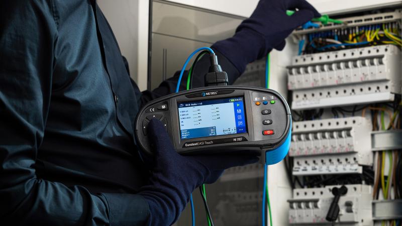 MI 3107 EurotestEASI Touch, IEC 60364 and EN 61557 compliant multifunction installation safety tester for residential and commercial use