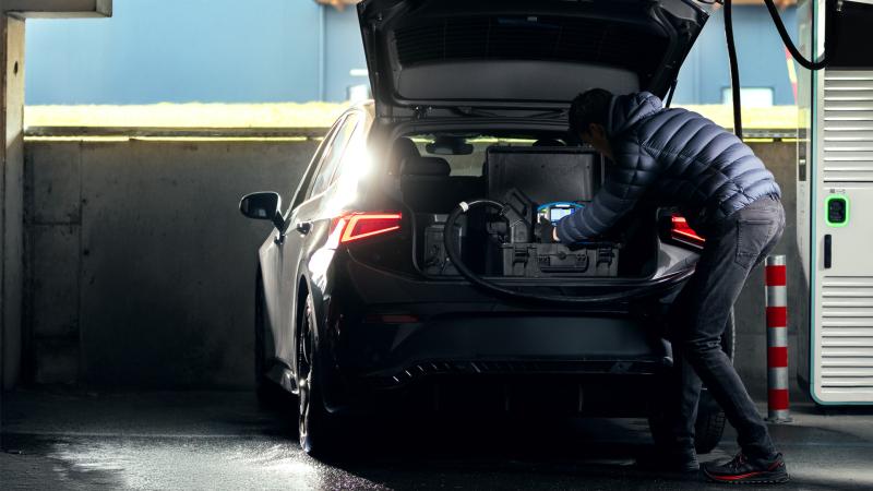 A 1732 DC EVSE Adapter