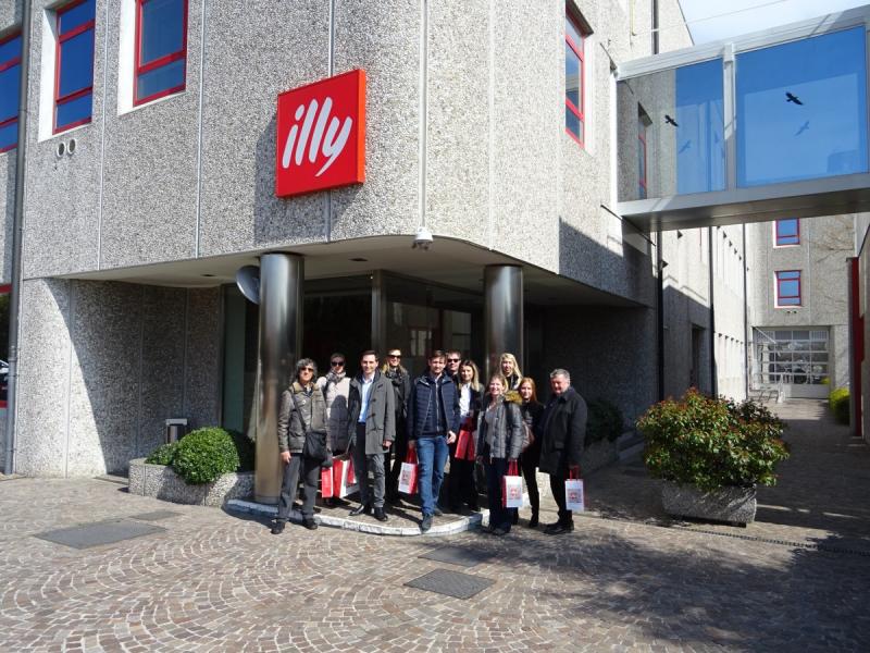 Ogledali smo si tovarno illycaffe v Trstu