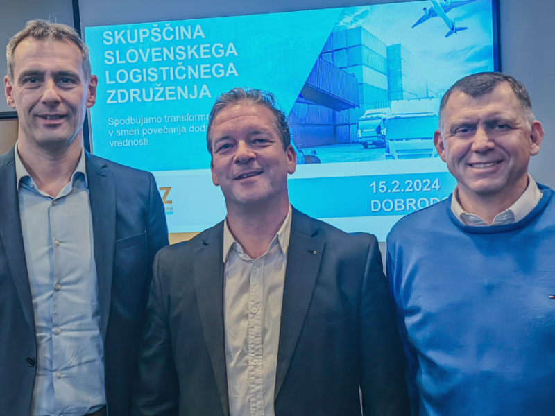 Čas je za profesionalizacijo