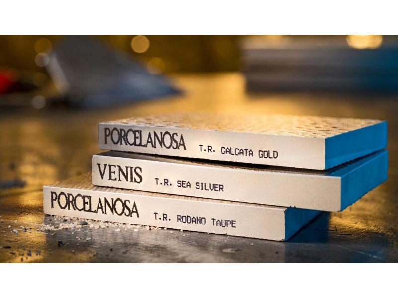 Hitachi UX-D z SDC (Software Defined Controller)