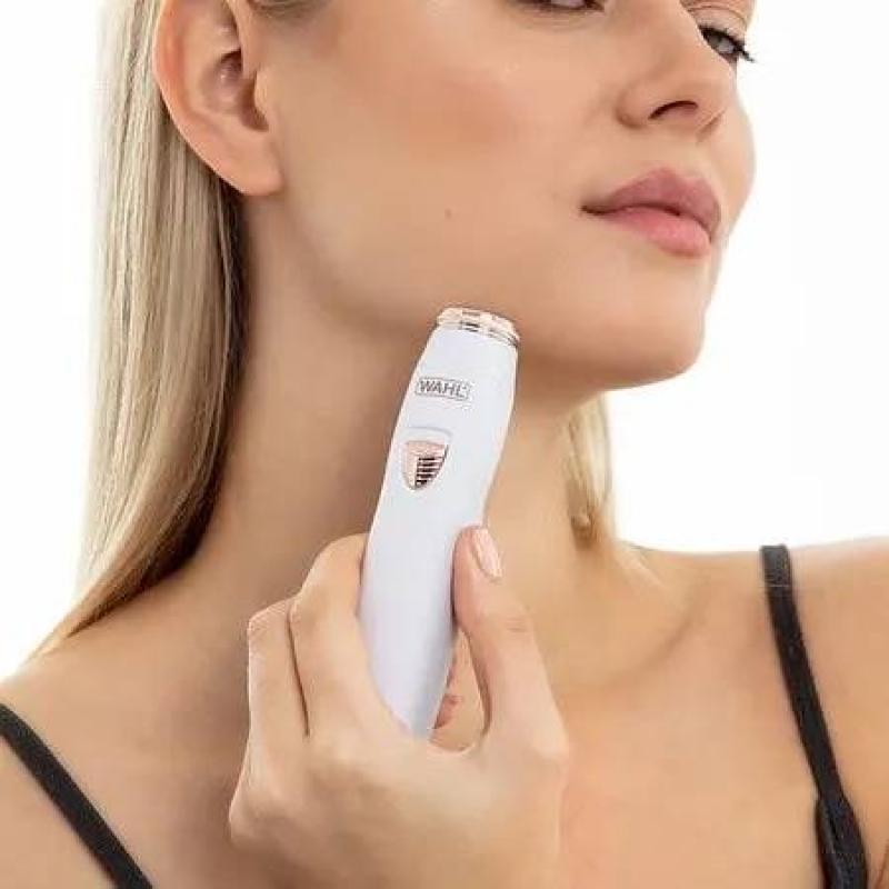 strojček WHC Facial Hair Remover