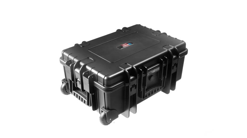 A 1577 Maletin impermeable profesional protector con asa telescopica y ruedas de giro suave.