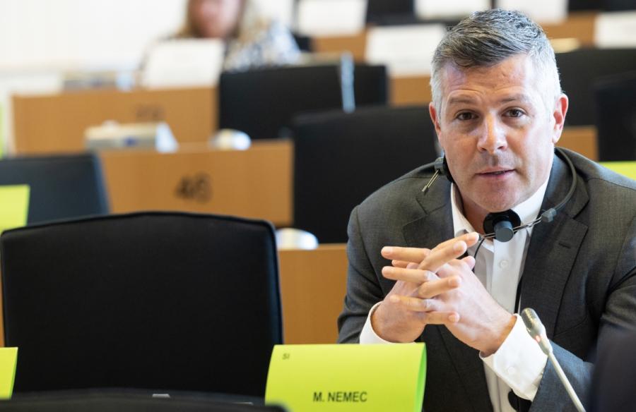Zamrznitev EU brezvizumskega režima mora biti opcija tudi v primeru Izraela
