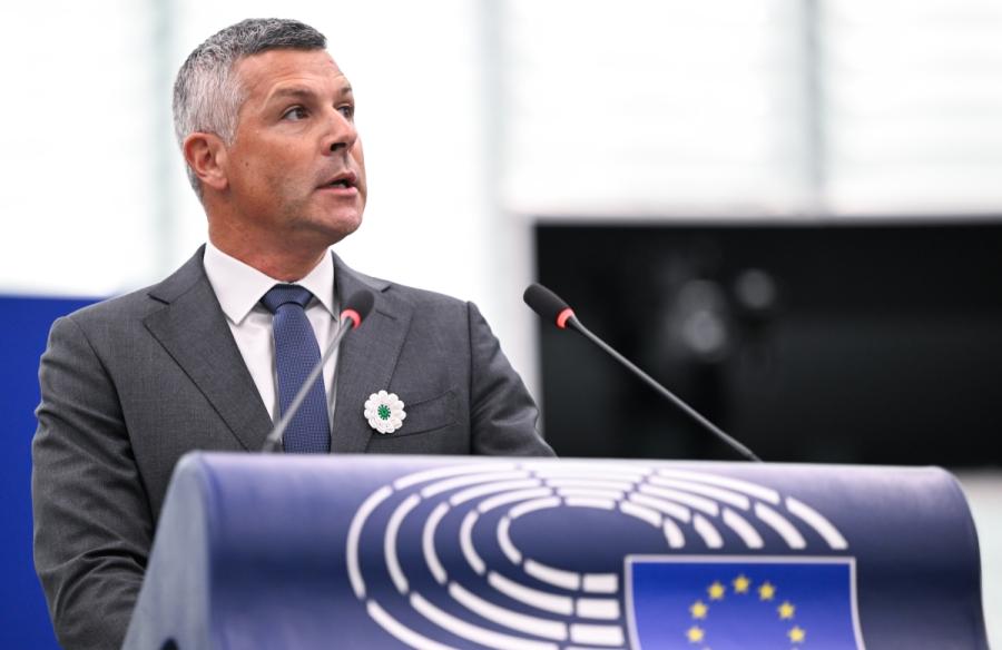 30 let od genocida v Srebrenici: Spomin na žrtve in poziv k ukrepanju v Gazi