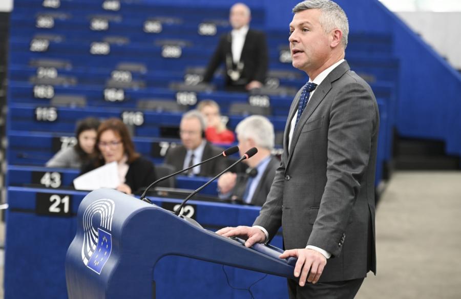 Odločitev valde glede Izraela - Ne v mojem imenu! Ne v imenu Slovenije! 