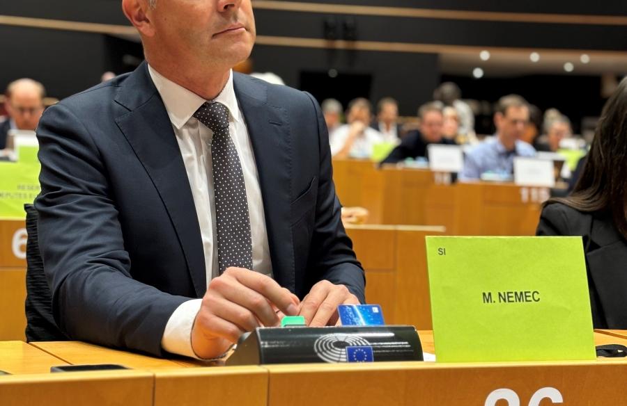 Do pravice do prostega potovanja morajo biti deležni tudi Srbi iz Kosova